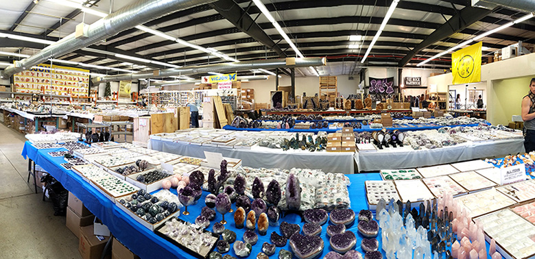 ARIZONA INDEPENDENT 
WAREHOUSE SHOW building interior image, Tucson, AZ